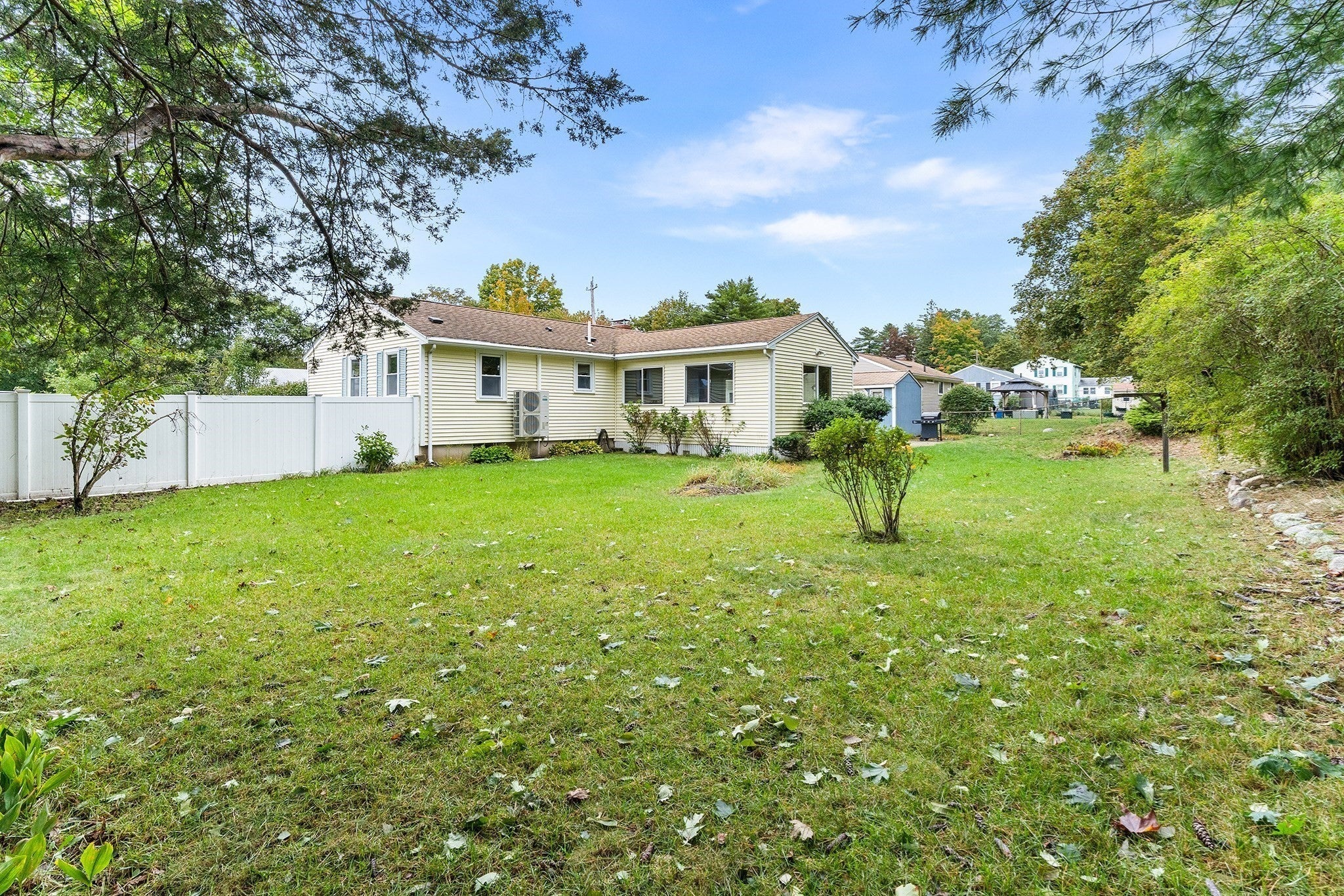 62 Woodsbury Rd
