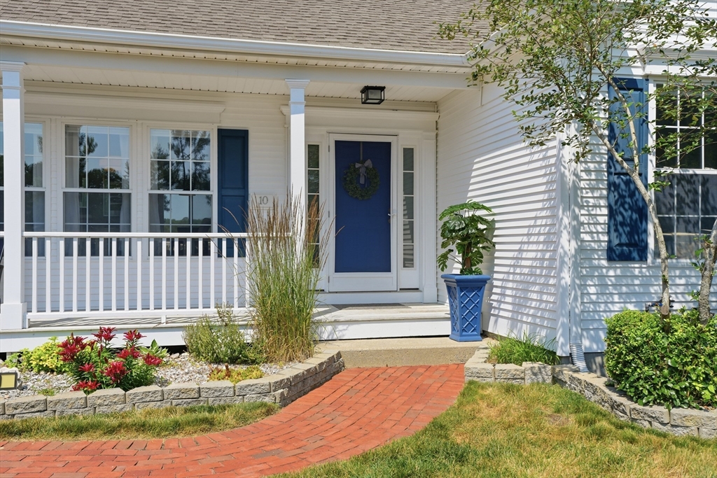 10 Dana Ct