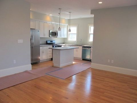 Photo of 15 Quincy St #3, Somerville, MA 02143 (MLS # 73527066)