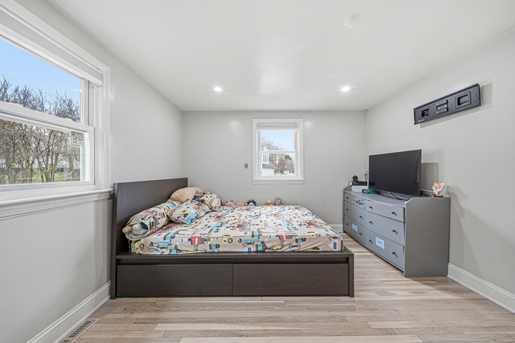 14 Lewis Rd, Randolph, MA Photo #27