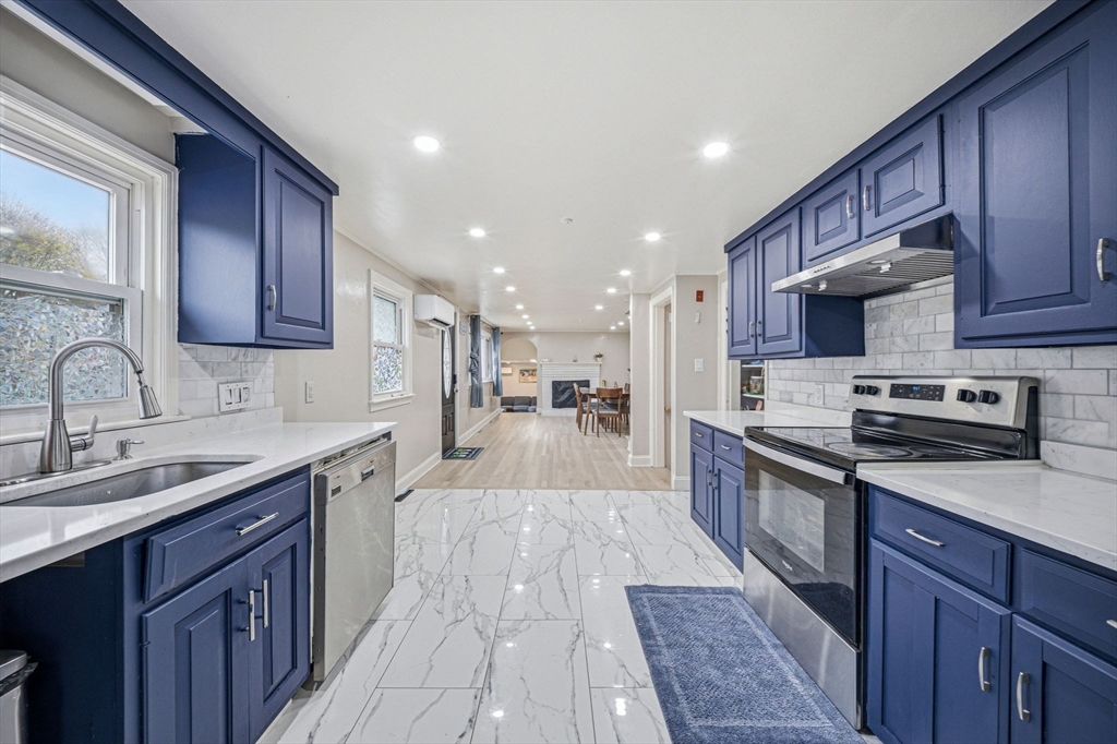 14 Lewis Rd, Randolph, MA Photo #11