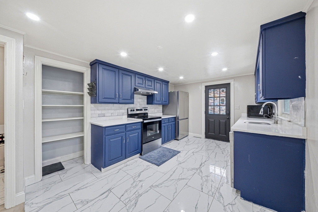 14 Lewis Rd, Randolph, MA Photo #10