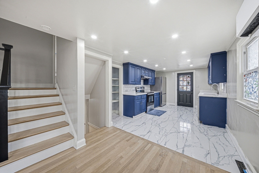 14 Lewis Rd, Randolph, MA Photo #12