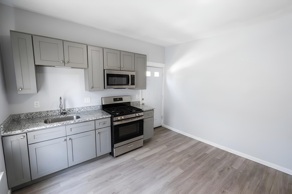 22 Downer Avenue 2