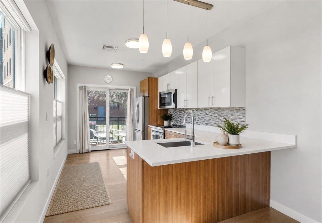 999 Hancock Street #209, Quincy, MA, 999 Hancock Street #209, Quincy, MA Photo #3