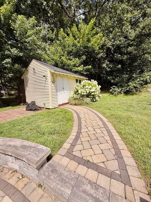 57 Laurel Ln, Bellingham, MA Photo #35