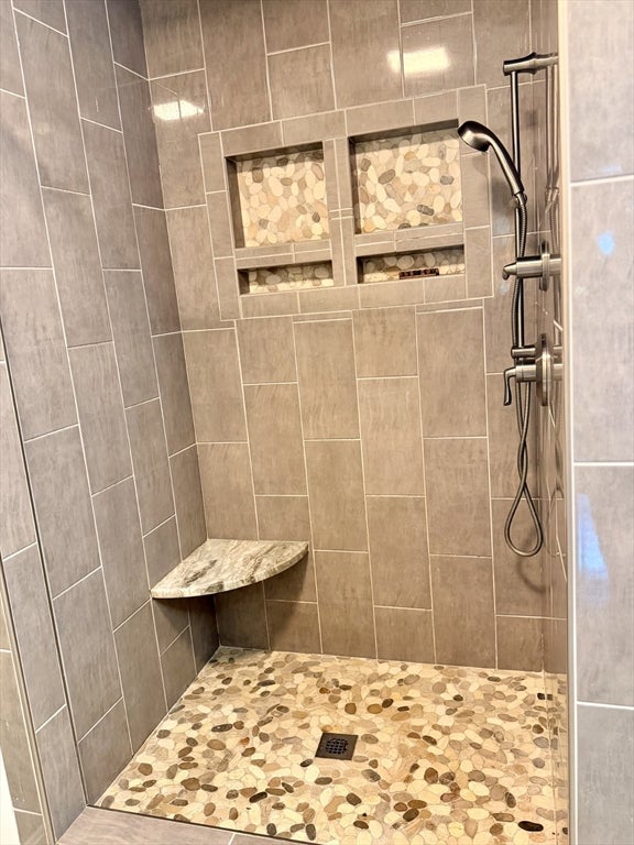 57 Laurel Ln, Bellingham, MA Photo #22