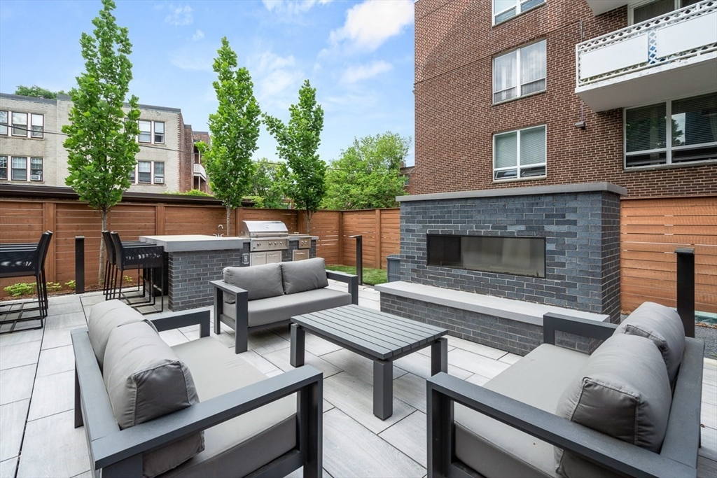 54 Auburn ST #402, Brookline, MA Photo #7