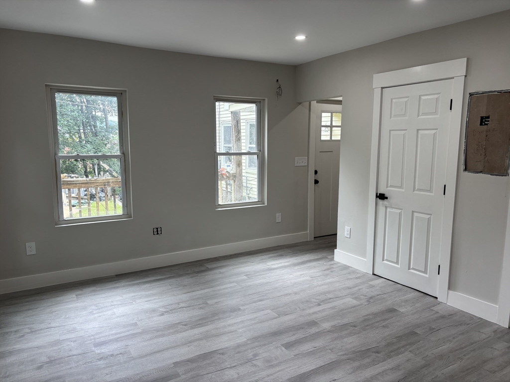 22 Pleasant St