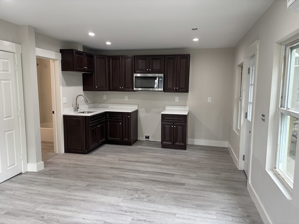 22 Pleasant St
