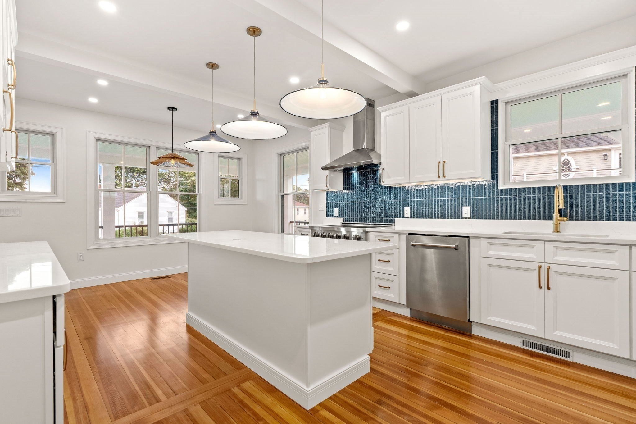 45 Beach Road, Gloucester, MA Photo #12