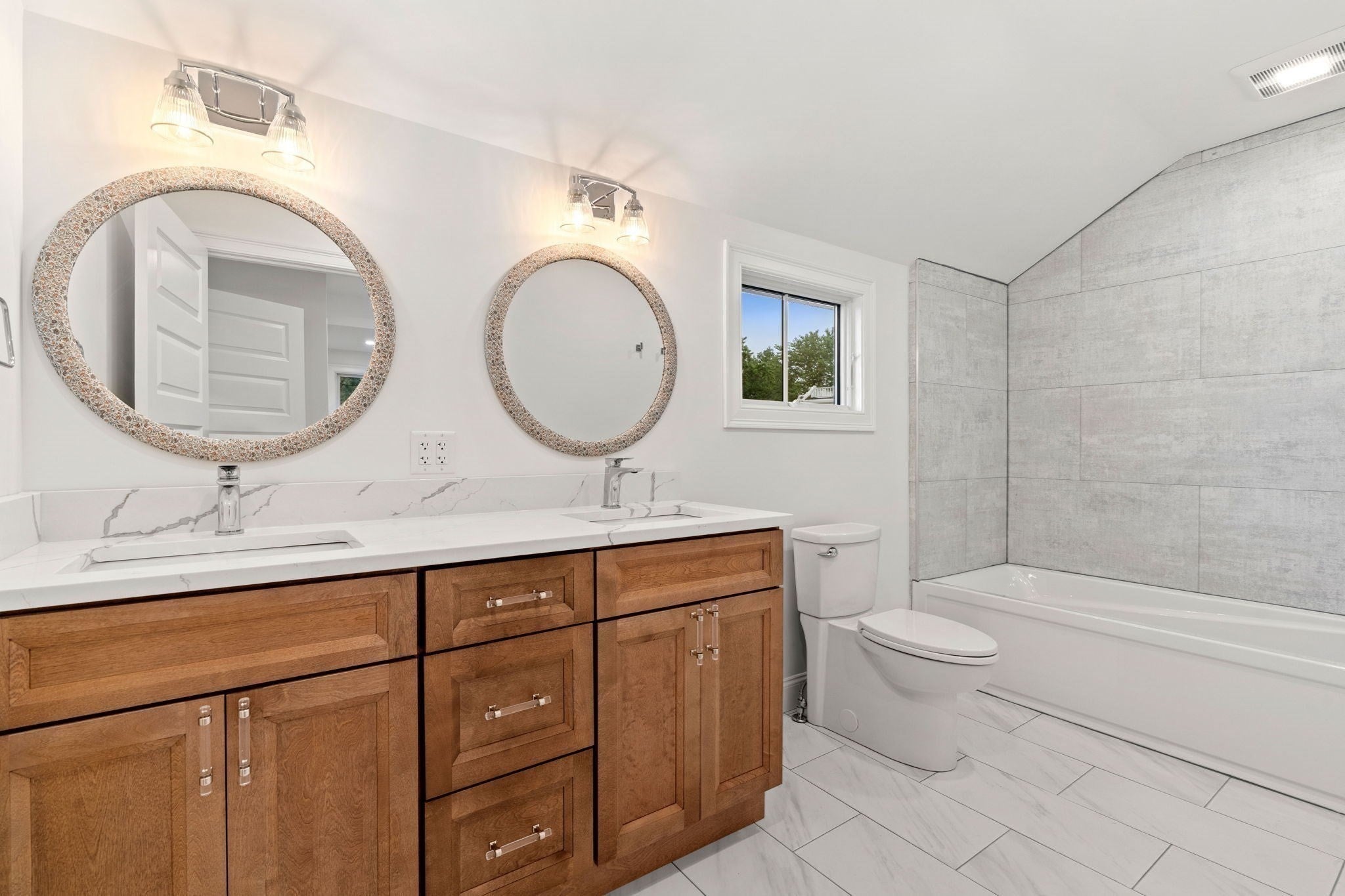 45 Beach Road, Gloucester, MA Photo #35
