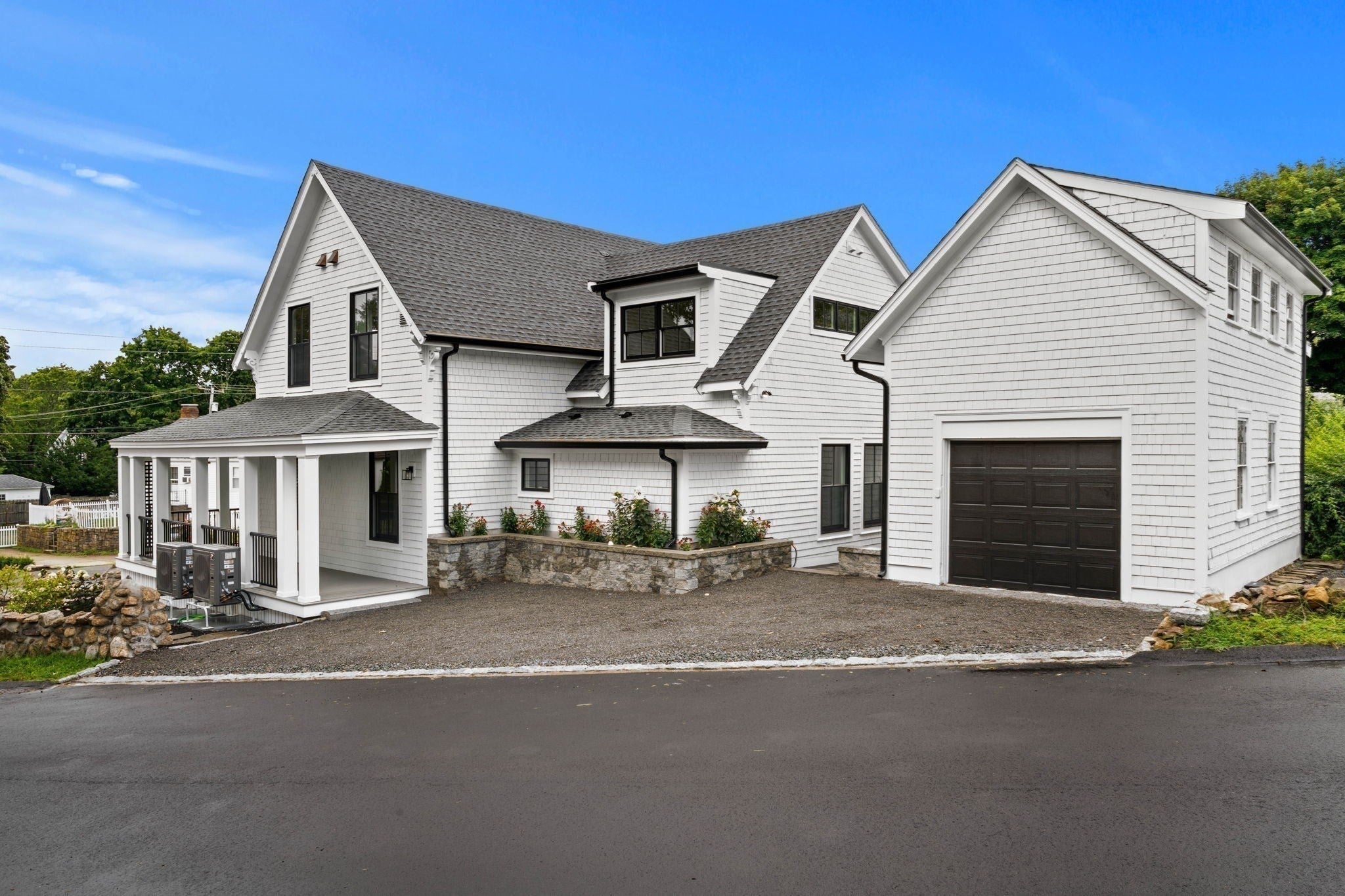 45 Beach Road