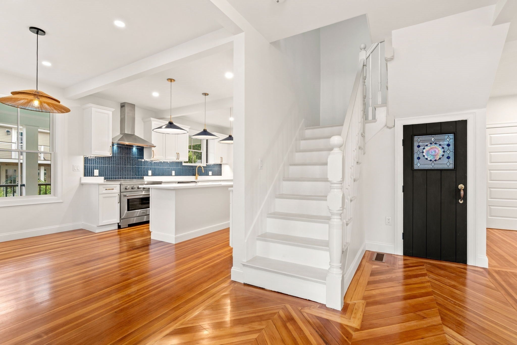 45 Beach Road, Gloucester, MA Photo #4