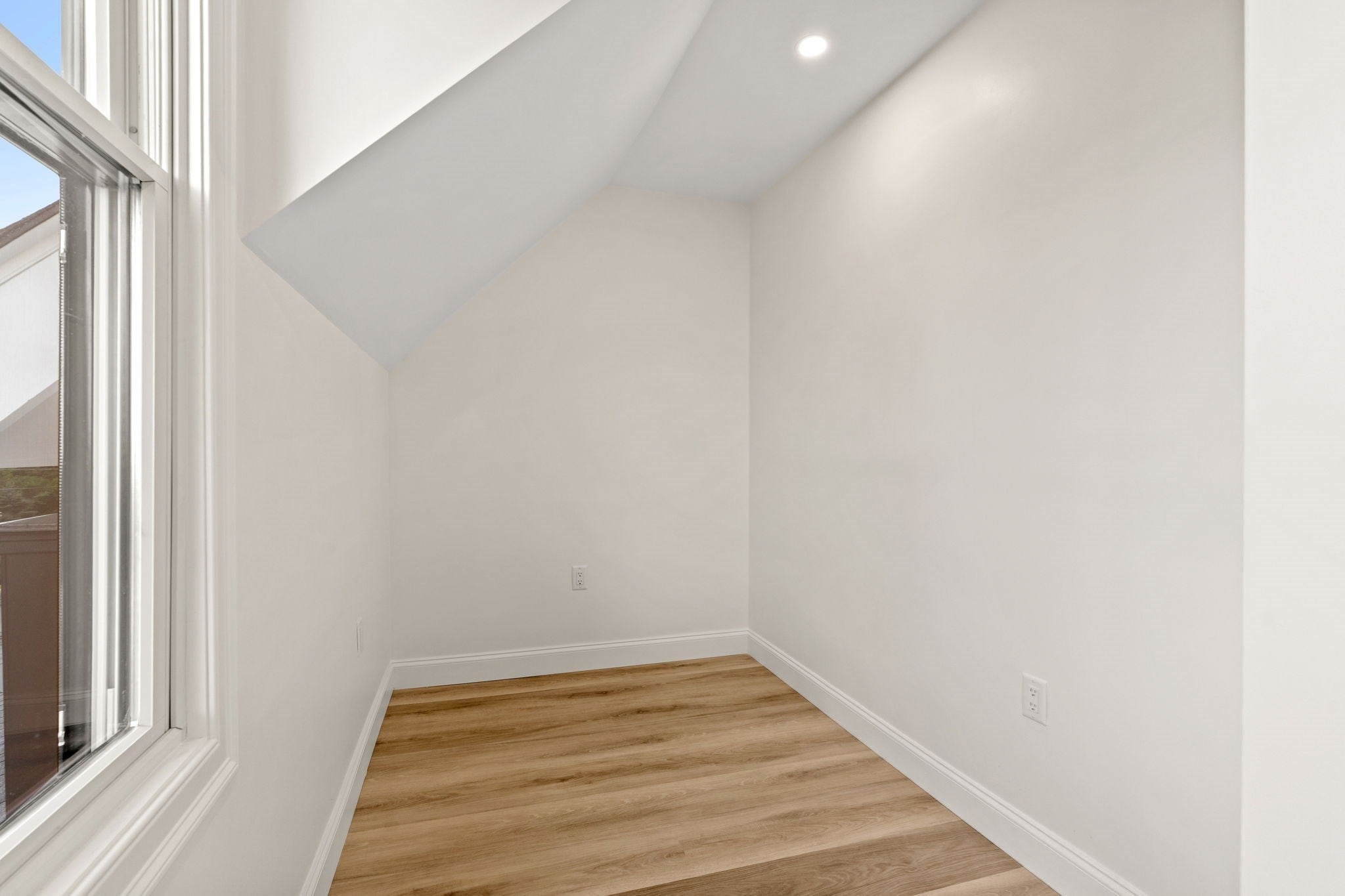 45 Beach Road, Gloucester, MA Photo #27