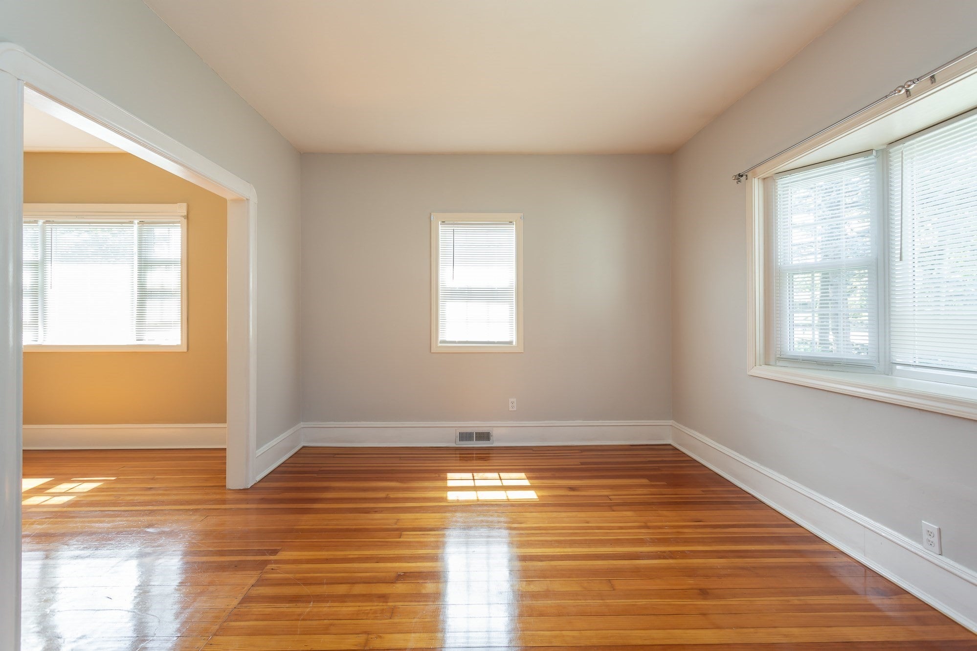 2714 Riverside Avenue, Somerset, MA, 2714 Riverside Avenue, Somerset, MA Photo #8