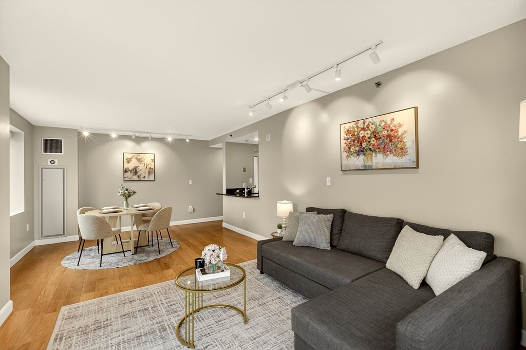 8-12 Museum Way 1902