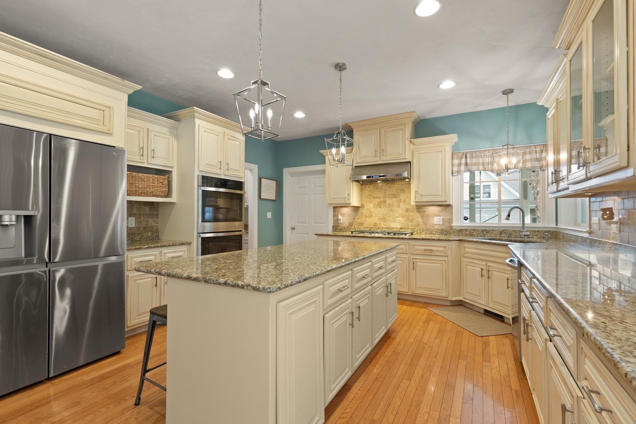185 Riverside Dr, Wrentham, MA Photo #10