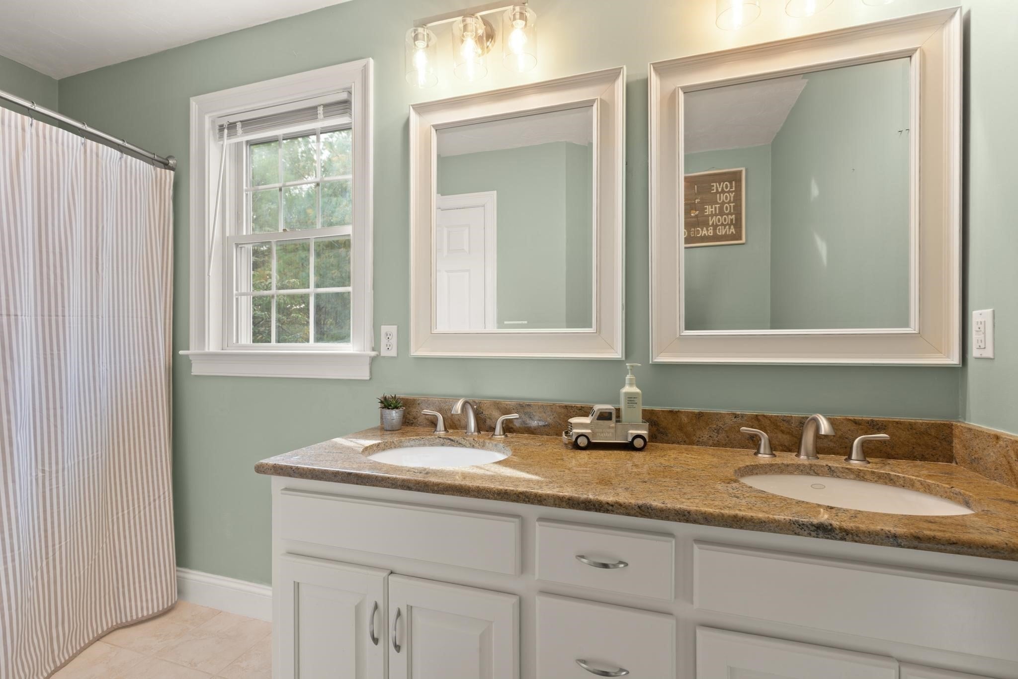 185 Riverside Dr, Wrentham, MA Photo #30