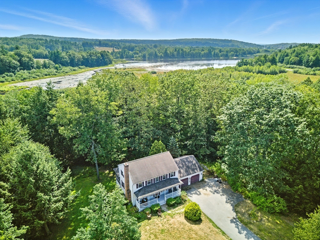 160 Lakeshore Drive