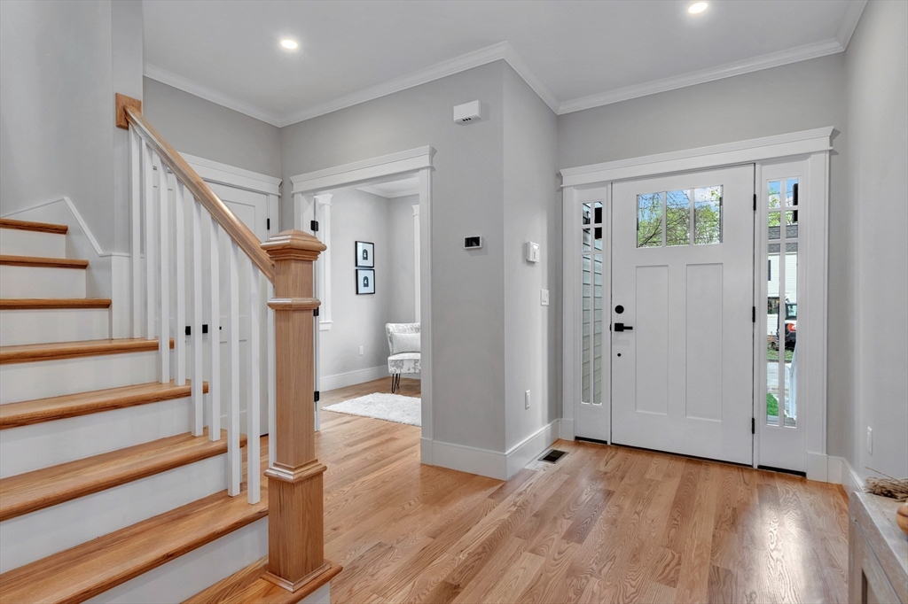 34 Golden Ave
