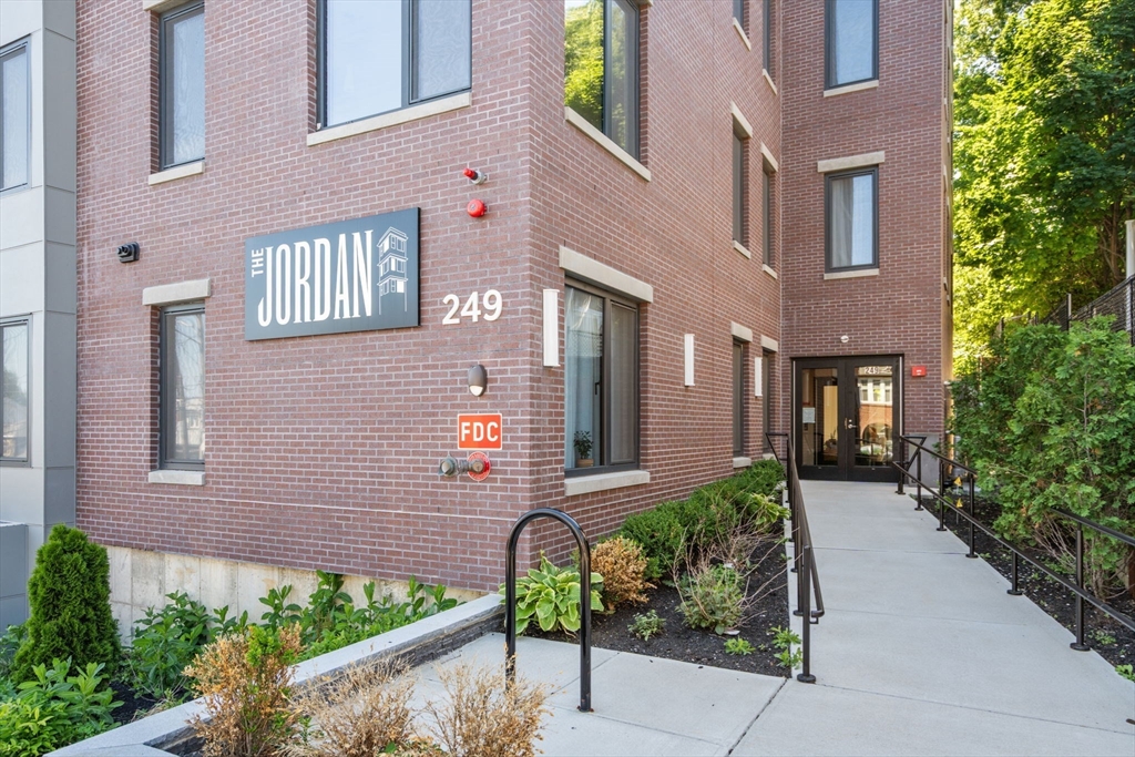 249 Corey Rd #206, Boston, MA Photo #36