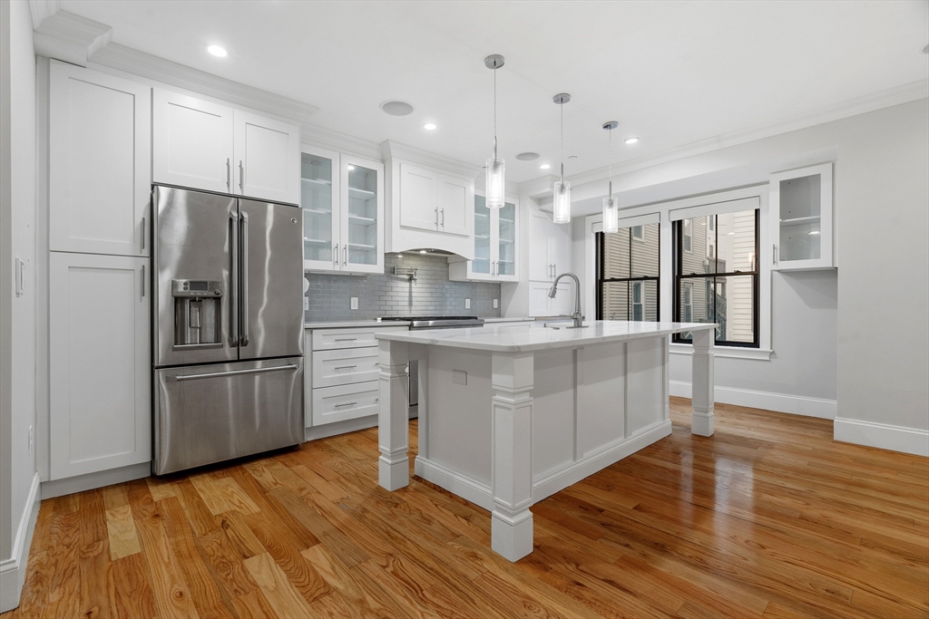160 West Broadway 202