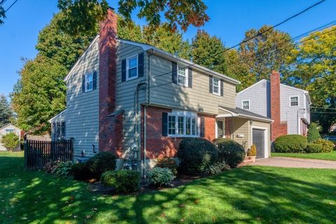 18 Lorraine Terrace Marblehead MA 01945