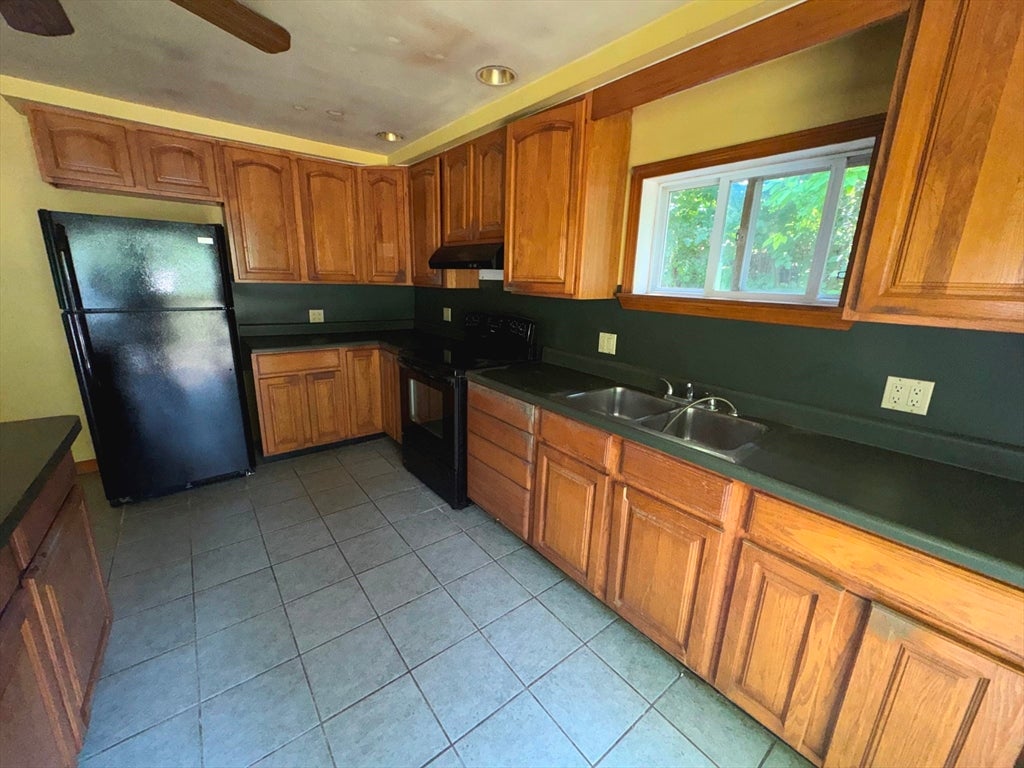 25 Kendrick St, South Hadley, MA Photo #8