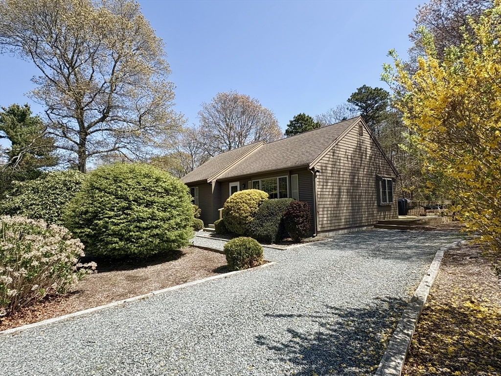 144 Sudbury Ln