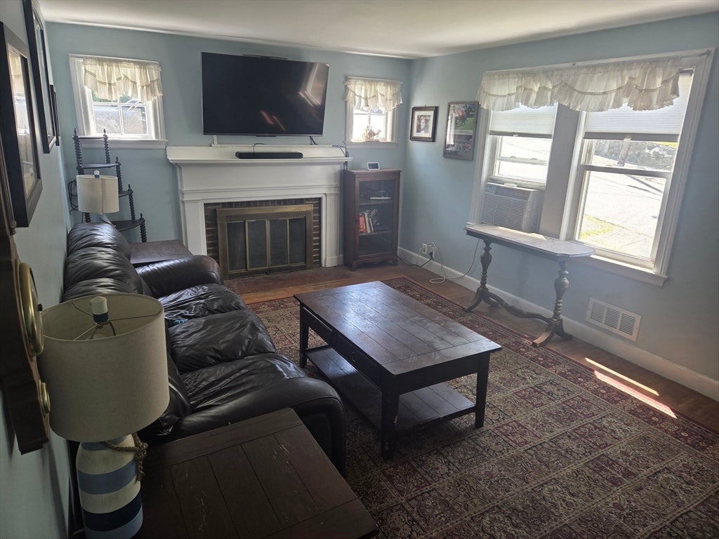 10 Duke Street, Swampscott, MA, 10 Duke Street, Swampscott, MA Photo #6
