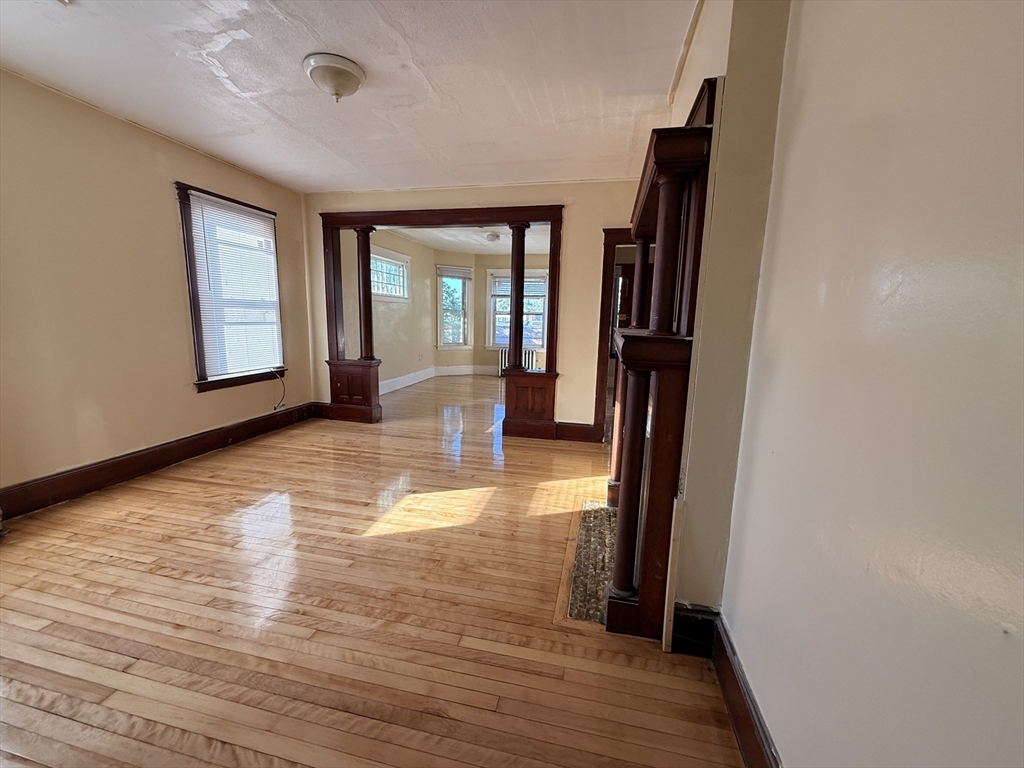 2 Shirley St 1
