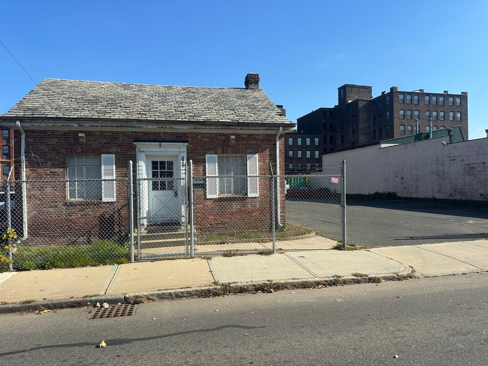 41 -45 Colton St