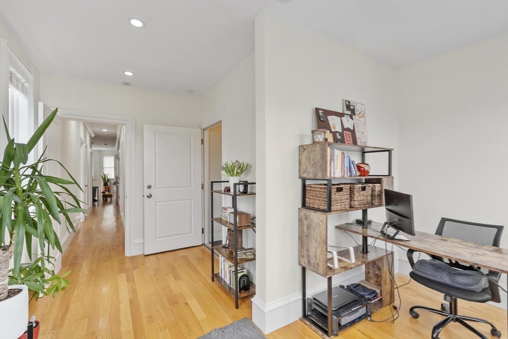 15 Howell St #3, Boston, MA Photo #17