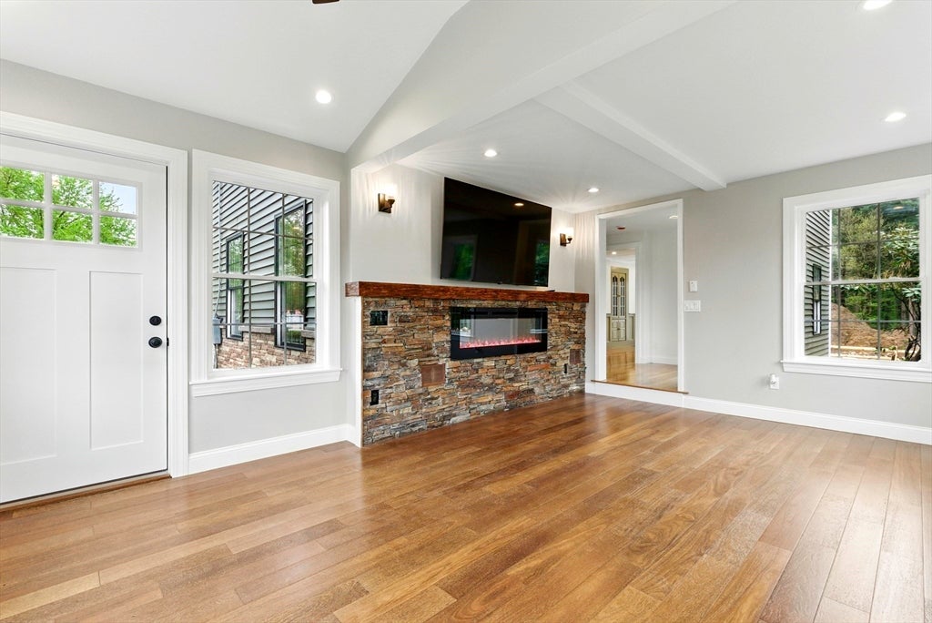 267 South Main Street, Hopedale, MA, 267 South Main Street, Hopedale, MA Photo #8