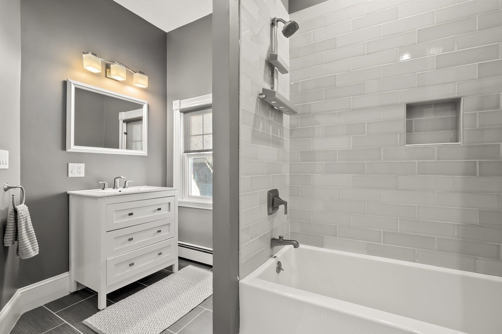 372 Silver St, Boston, MA Photo #17