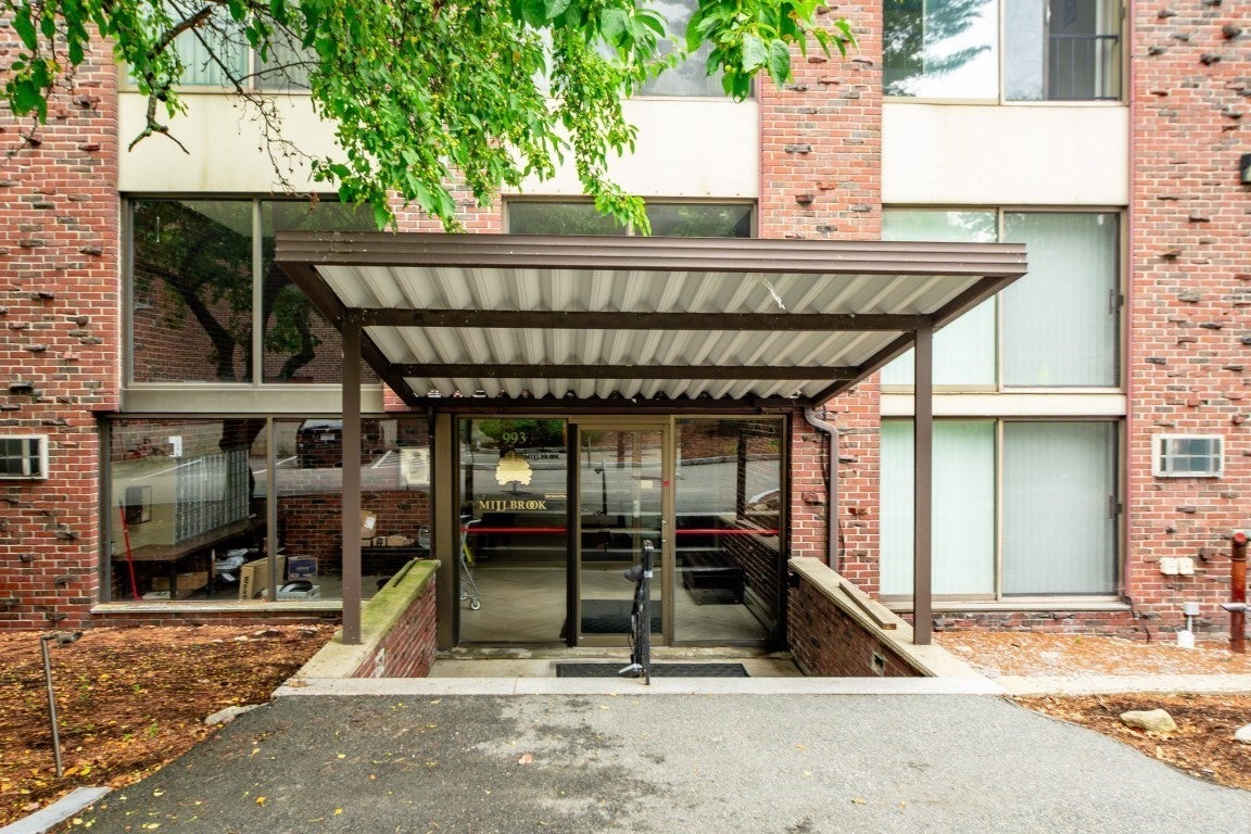 993 Massachusetts Ave #206, Arlington, MA Photo #30