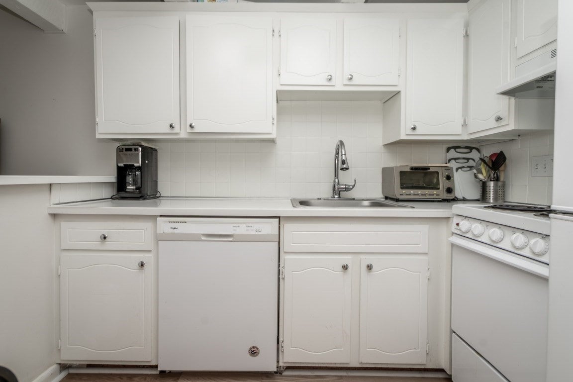 993 Massachusetts Ave #206, Arlington, MA Photo #12