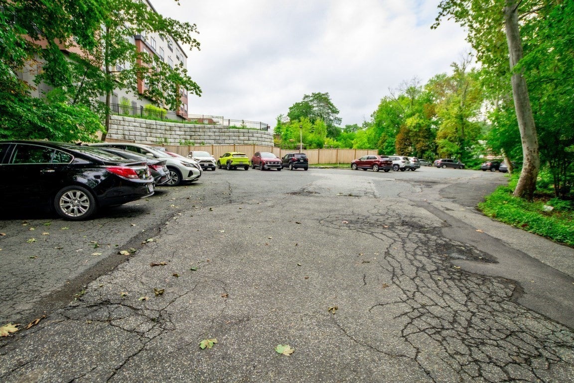 993 Massachusetts Ave #206, Arlington, MA Photo #21