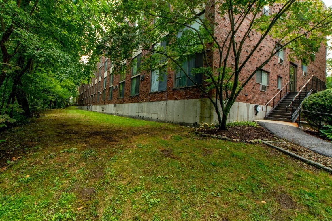 993 Massachusetts Ave #206, Arlington, MA Photo #28