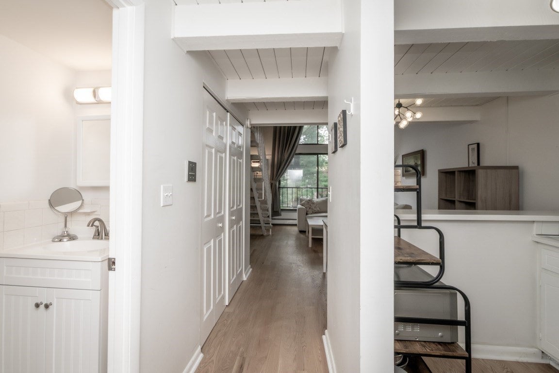 993 Massachusetts Ave #206, Arlington, MA Photo #11