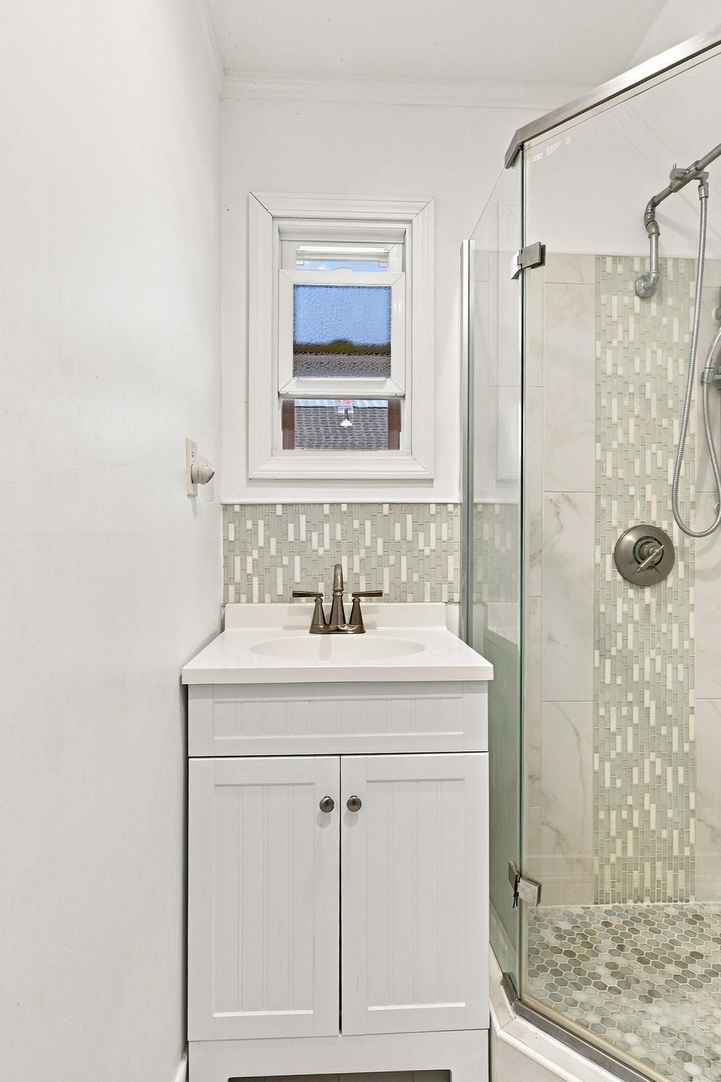 27 Elm St, Ludlow, MA Photo #38