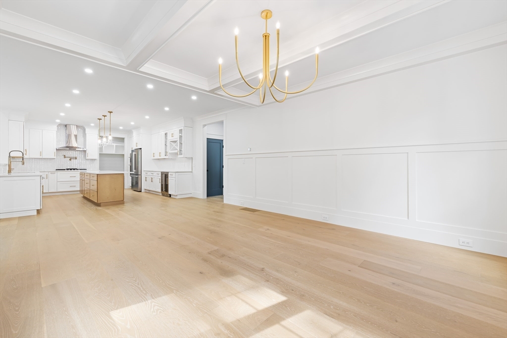 Natick, Massachusetts 01760, United States, 5 Bedrooms Bedrooms, ,5 BathroomsBathrooms,Residential,Active,155580