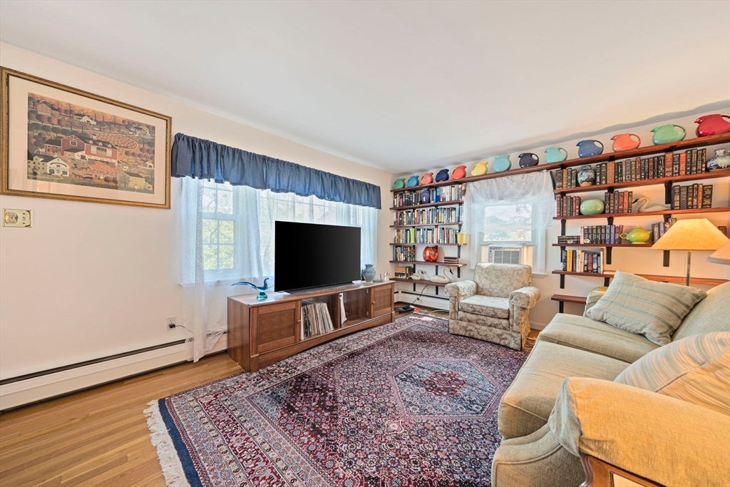 10 Curtis Cir, Canton, MA, 10 Curtis Cir, Canton, MA Photo #12