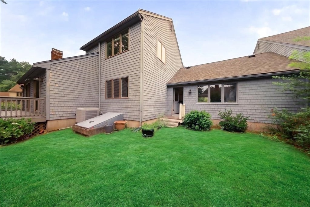 68 Trout Farm Ln