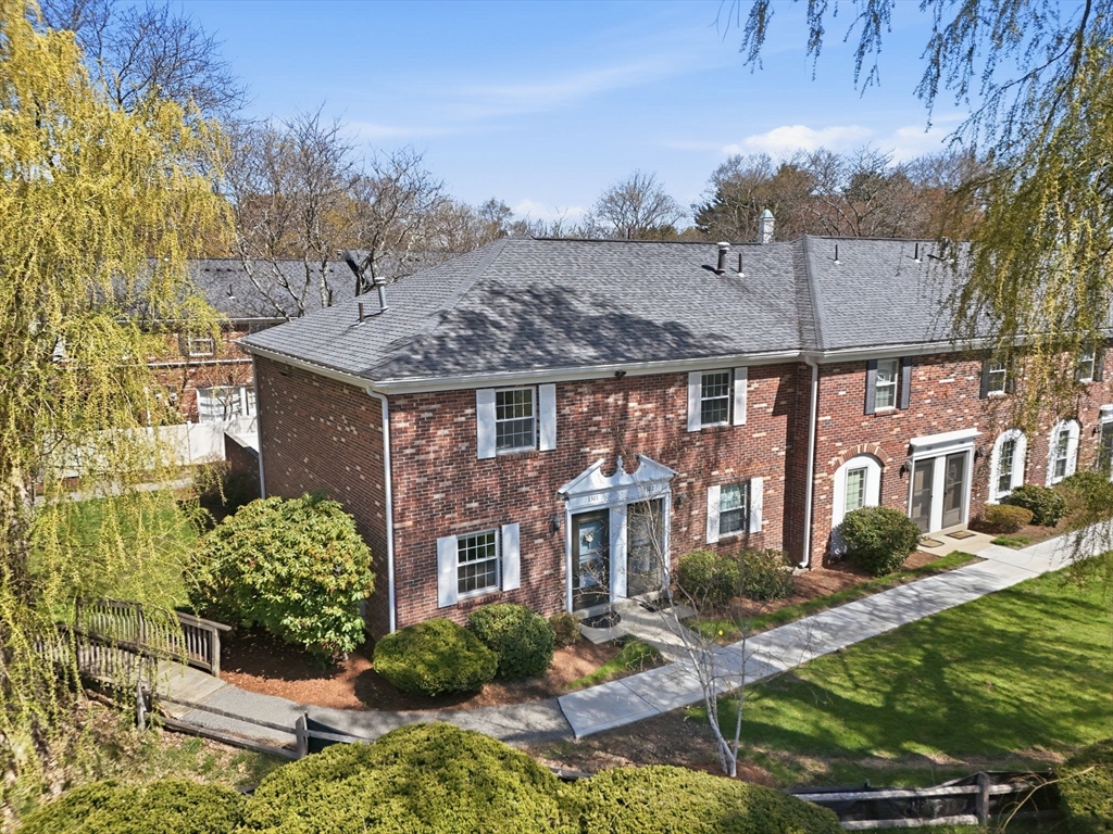 1301 Windsor Drive 1301