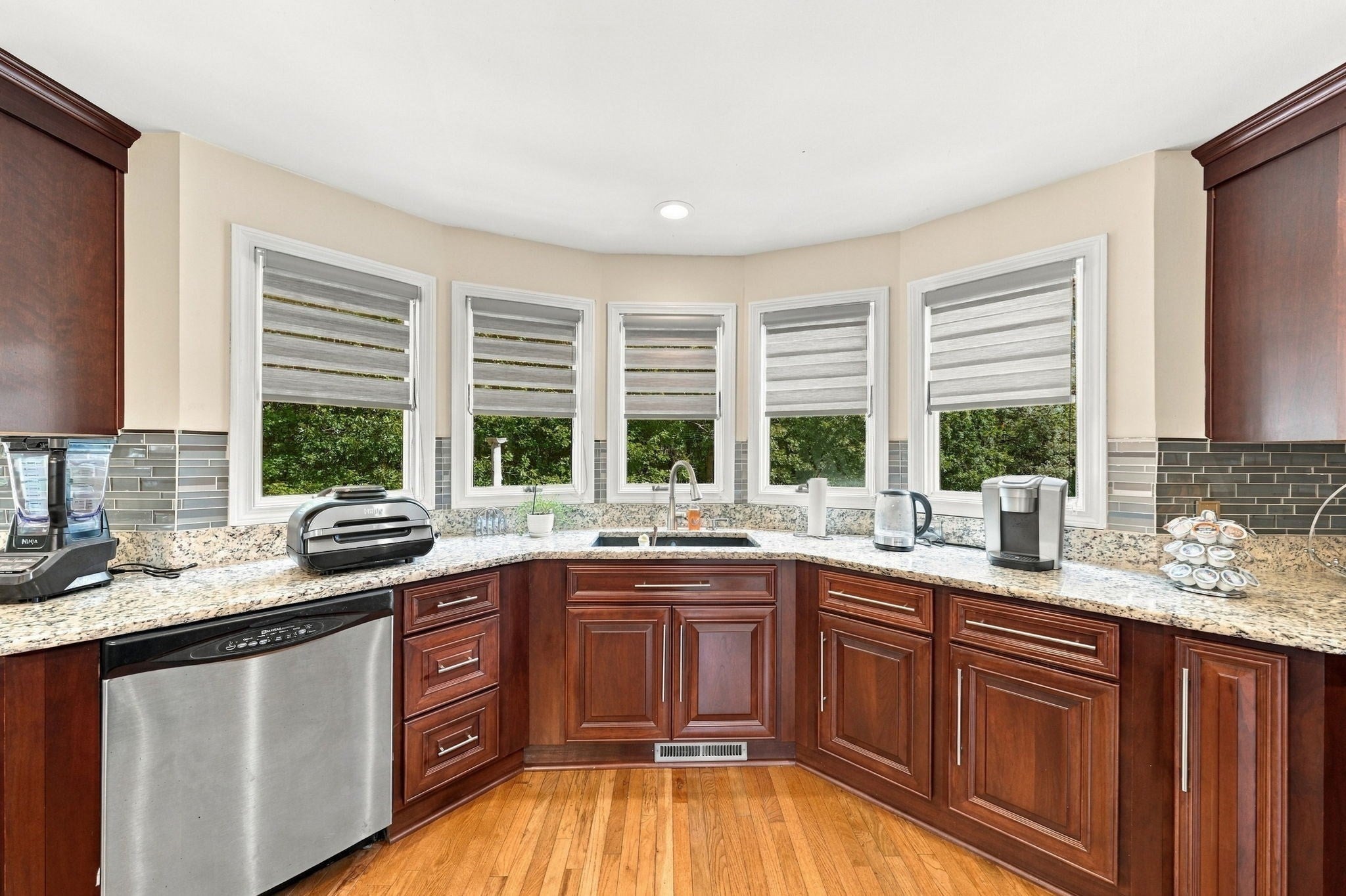 35 Striper Cir, Dartmouth, MA Photo #9