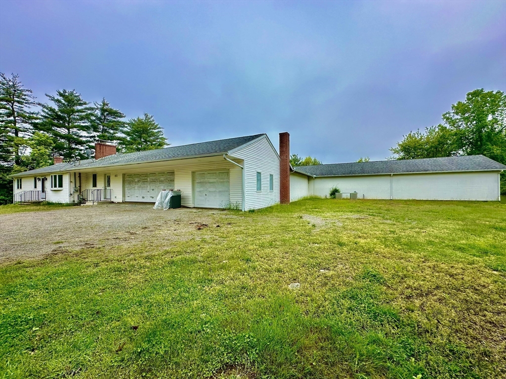 748 River St 2