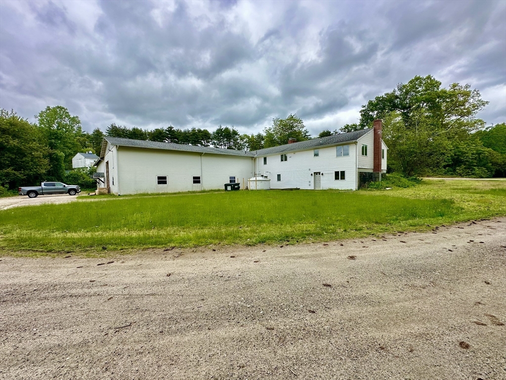 748 River St 2