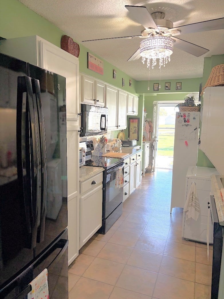 75 Outer Drive #75, Chicopee, MA, 75 Outer Drive #75, Chicopee, MA Photo #9